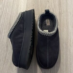 UGG tazz platform slippers